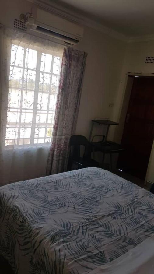 Carlcyn Homestay Gaborone Exterior foto